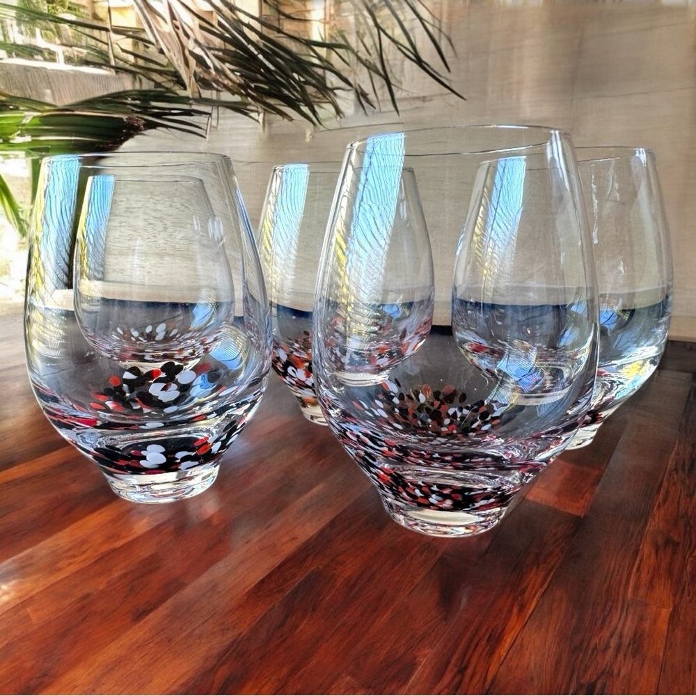 Set of 5 Stemless Glasses with Confetti Dot Base – Multicolor Bottom | Modern